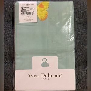 NWT Yves Delorme European Paris Pillow cases